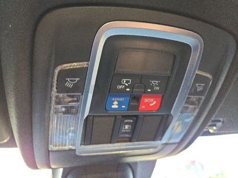 Used 2022 RAM 1500 TRX w/ TRX Level 1 Equipment Group AWD/4WD image 9