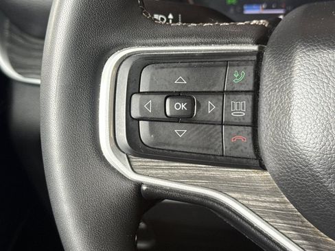 Used 2023 Jeep Wagoneer L Series II AWD/4WD image 34