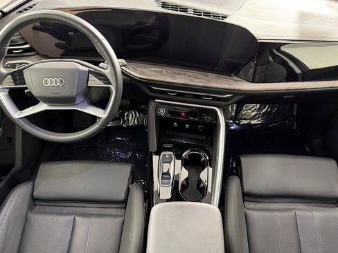 Used 2025 Audi Q5 Premium Plus w/ Premium Plus AWD/4WD image 12