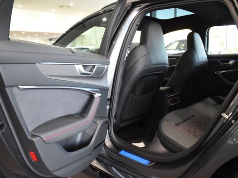 New 2026 Audi RS 6 performance image 34