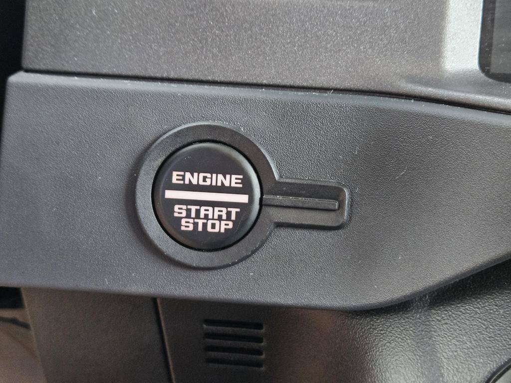 Used 2025 Ford Bronco Raptor AWD/4WD image 28