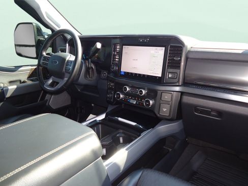 Used 2025 Ford F250 Lariat w/ Lariat Ultimate Package AWD/4WD image 33