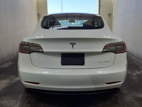 Used 2022 Tesla Model 3 Long Range AWD/4WD image 3