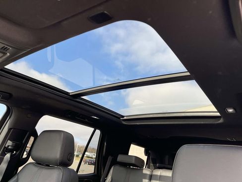 Used 2023 Chevrolet Tahoe RST image 30