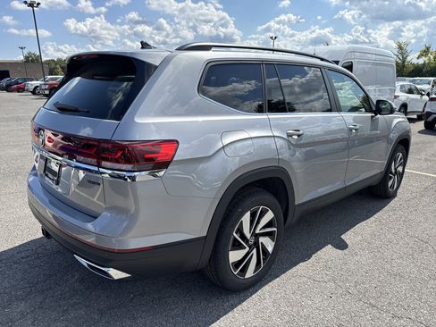 New 2026 Volkswagen Atlas SE image 7