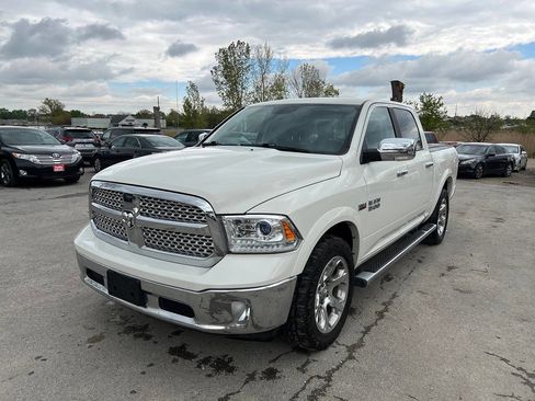 Used 2017 RAM 1500 Laramie w/ Convenience Group AWD/4WD image 1