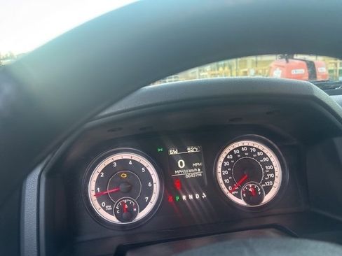 Used 2014 RAM 1500 Classic SLT image 12