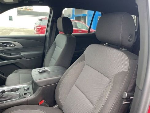 Certified 2023 Chevrolet Traverse LT FWD image 15