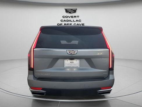 Certified 2024 Cadillac Escalade Premium Luxury image 8