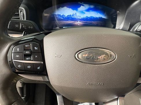 Certified 2021 Ford Explorer Platinum w/ Equipment Group 601A image 25