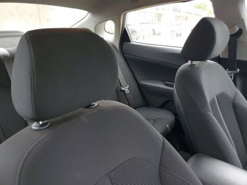 Used 2019 Kia Optima LX FWD image 18