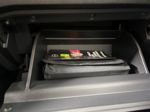 Used 2024 Nissan Altima 2.5 SV w/ SV Premium Package image 27