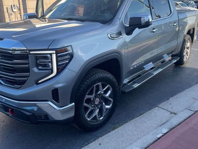 Used 2025 GMC Sierra 1500 SLT w/ SLT Premium Plus Package