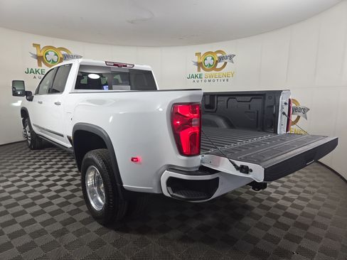 Certified 2025 Chevrolet Silverado 3500 High Country w/ Technology Package AWD/4WD image 34