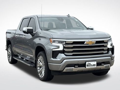 Used 2023 Chevrolet Silverado 1500 High Country w/ High Country Premium Package image 9