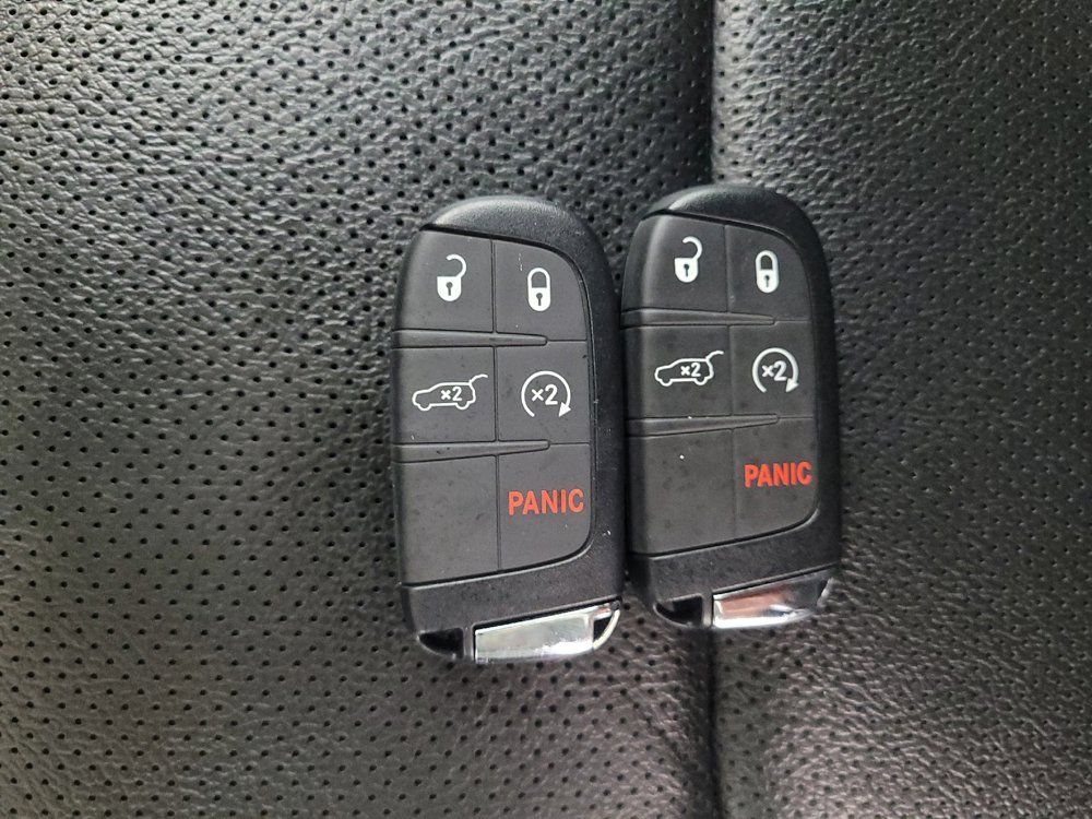 Used 2022 Jeep Compass Limited w/ Elite Group AWD/4WD image 32