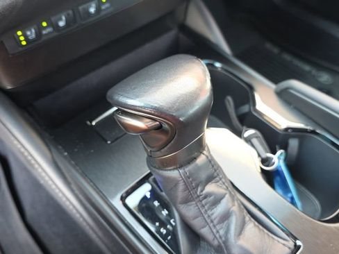 Used 2023 Lexus ES 250 w/ Premium Package image 22