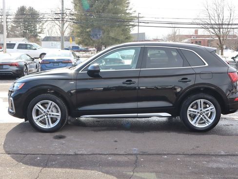 Used 2023 Audi Q5 e Premium w/ Convenience Package image 8