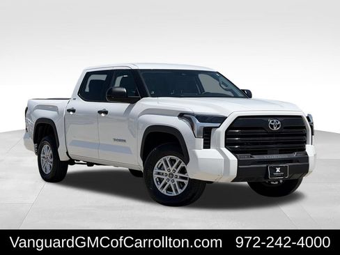 Used 2022 Toyota Tundra SR5 AWD/4WD image 2
