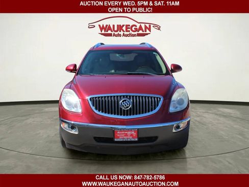 Used 2012 Buick Enclave Leather FWD image 2