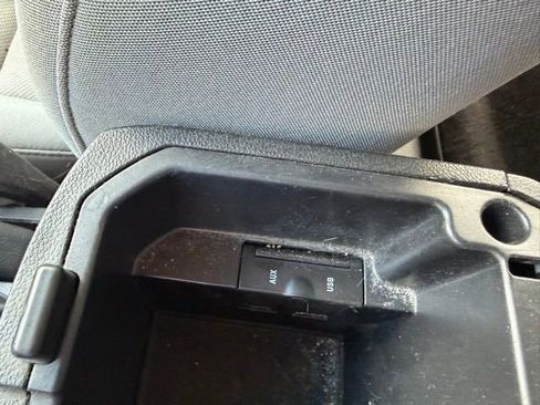 Used 2014 Chevrolet Cruze LT FWD image 18