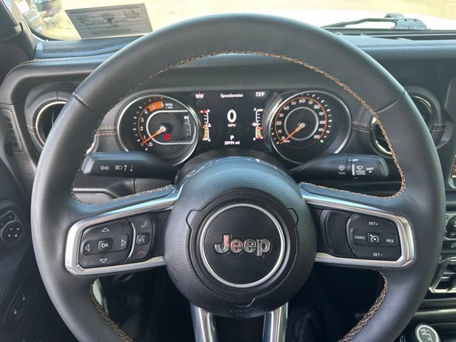 Used 2023 Jeep Gladiator Overland AWD/4WD image 16