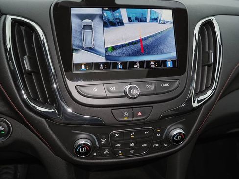 Certified 2024 Chevrolet Equinox RS AWD/4WD image 13
