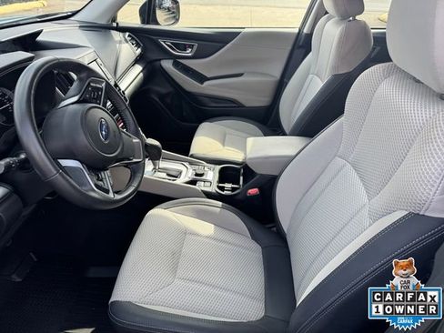 Used 2024 Subaru Forester Premium image 3