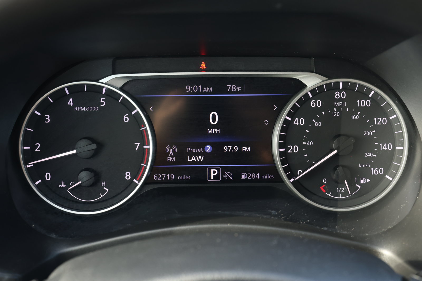 Used 2024 Nissan Sentra SV FWD image 17