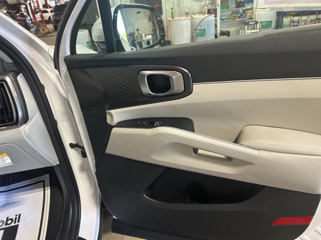 Used 2026 Kia Sorento S AWD/4WD image 28