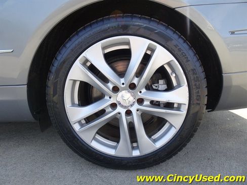 Used 2011 Mercedes-Benz E 350 Cabriolet image 30