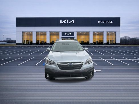 Used 2022 Subaru Outback Limited XT w/ Popular Package #2 AWD/4WD image 2