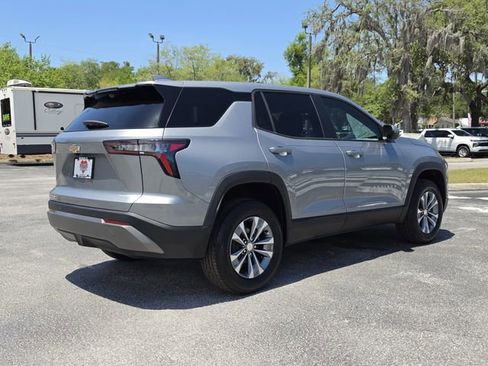 New 2026 Chevrolet Equinox LT w/ Safety and Technology Package FWD image 5