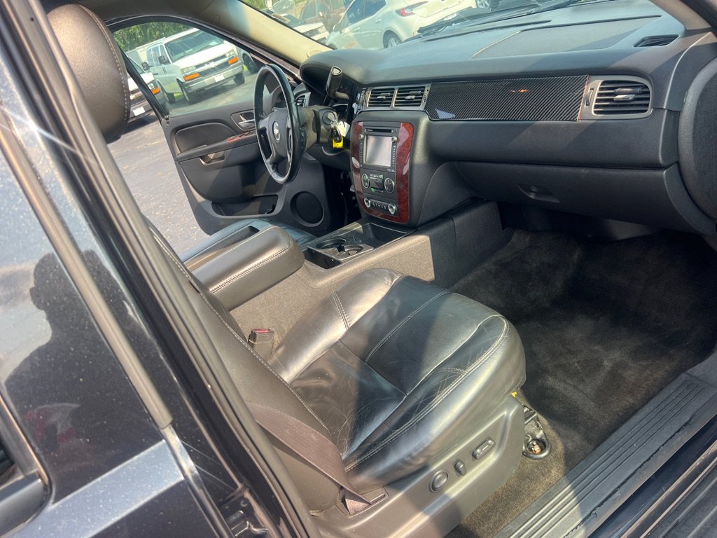 Used 2012 Chevrolet Tahoe LT AWD/4WD image 21