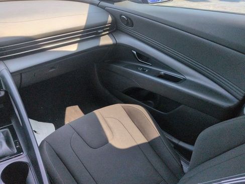 Certified 2025 Hyundai Elantra Sport FWD image 16