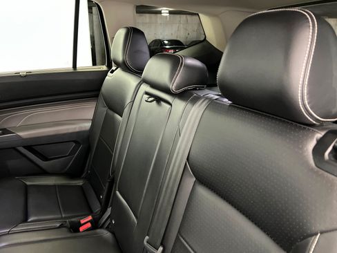 Used 2021 Volkswagen Atlas SE w/ Panoramic Sunroof Package AWD/4WD image 21