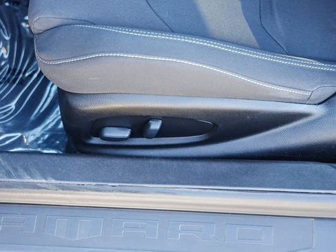 Used 2023 Chevrolet Camaro LT image 23