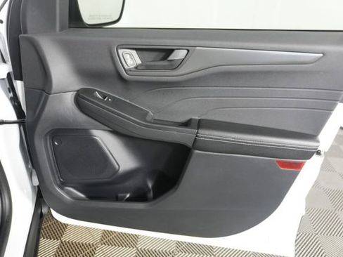 Certified 2025 Ford Escape Active AWD/4WD image 27