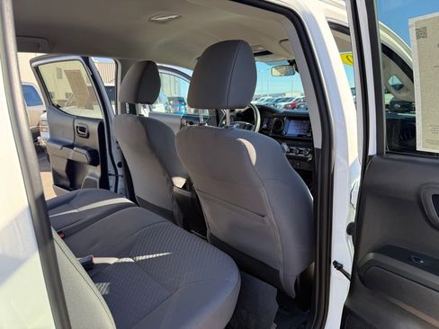 Used 2020 Toyota Tacoma SR image 19