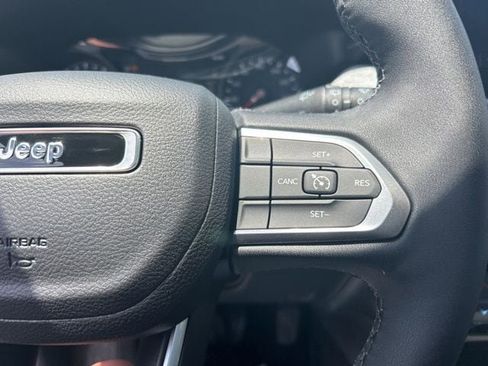 New 2024 Jeep Compass Latitude w/ Sun and Sound Group image 25