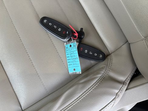 Used 2014 Ford Escape Titanium w/ Equipment Group 401A FWD image 34