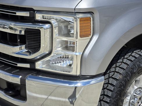 Used 2020 Ford F250 XL w/ STX Appearance Package AWD/4WD image 10