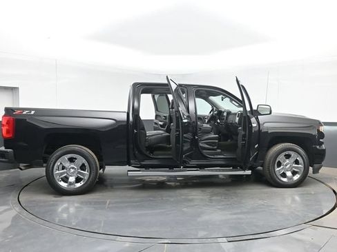 Used 2018 Chevrolet Silverado 1500 LTZ Z71 w/ LTZ Plus Package AWD/4WD image 48