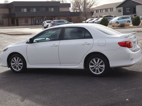 Used 2010 Toyota Corolla S image 8
