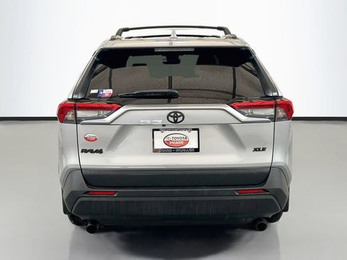Used 2025 Toyota RAV4 XLE FWD image 5