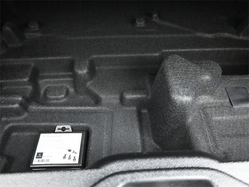 Used 2022 Mercedes-Benz GLC 43 AMG 4MATIC image 14