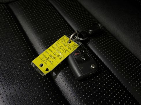 Used 2018 Volkswagen Golf R 4-Door image 62