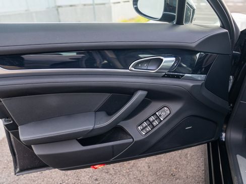 Used 2015 Porsche Panamera 4S AWD/4WD image 10