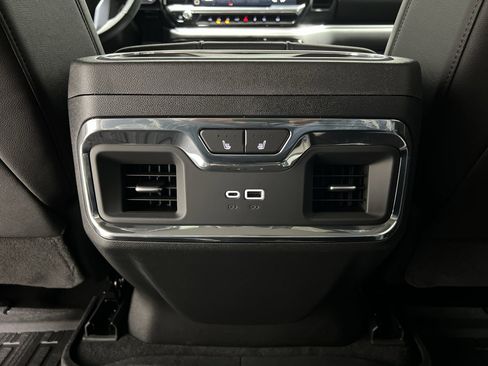 New 2026 GMC Sierra 1500 SLT image 20