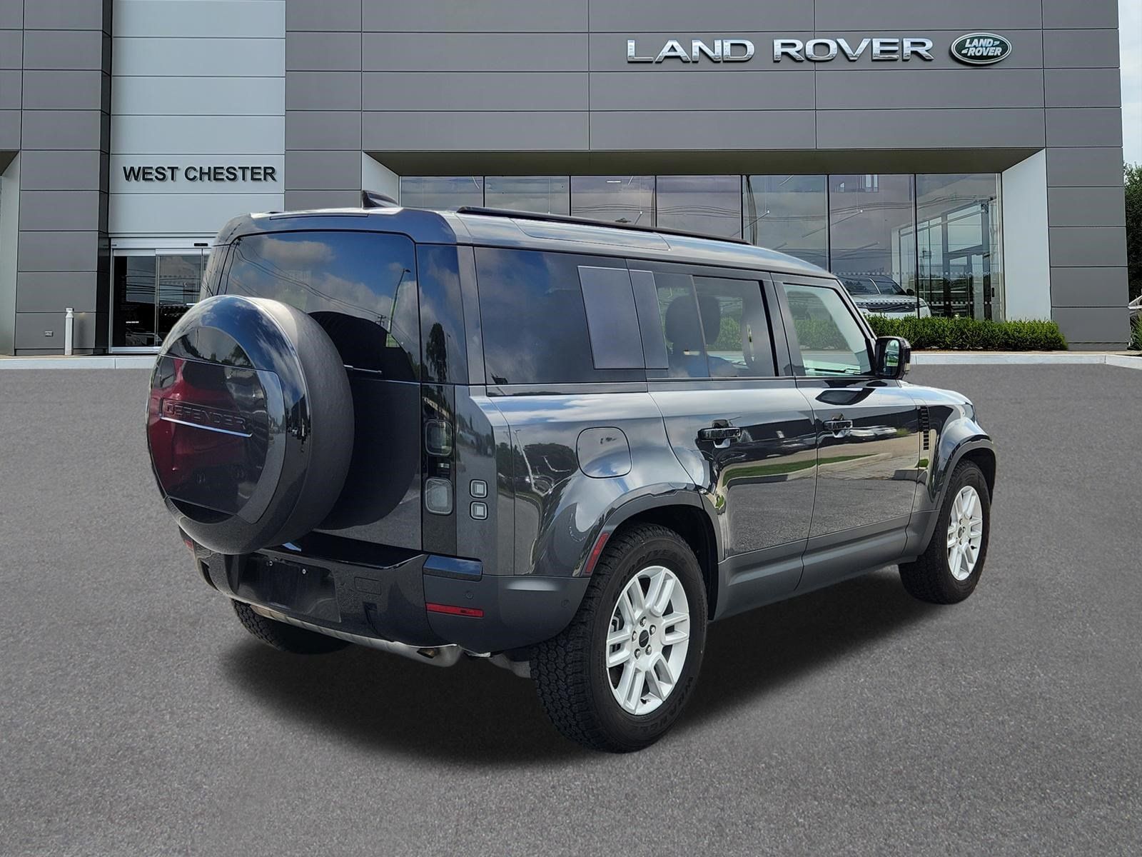 Certified 2026 Land Rover Defender 110 S AWD/4WD image 4